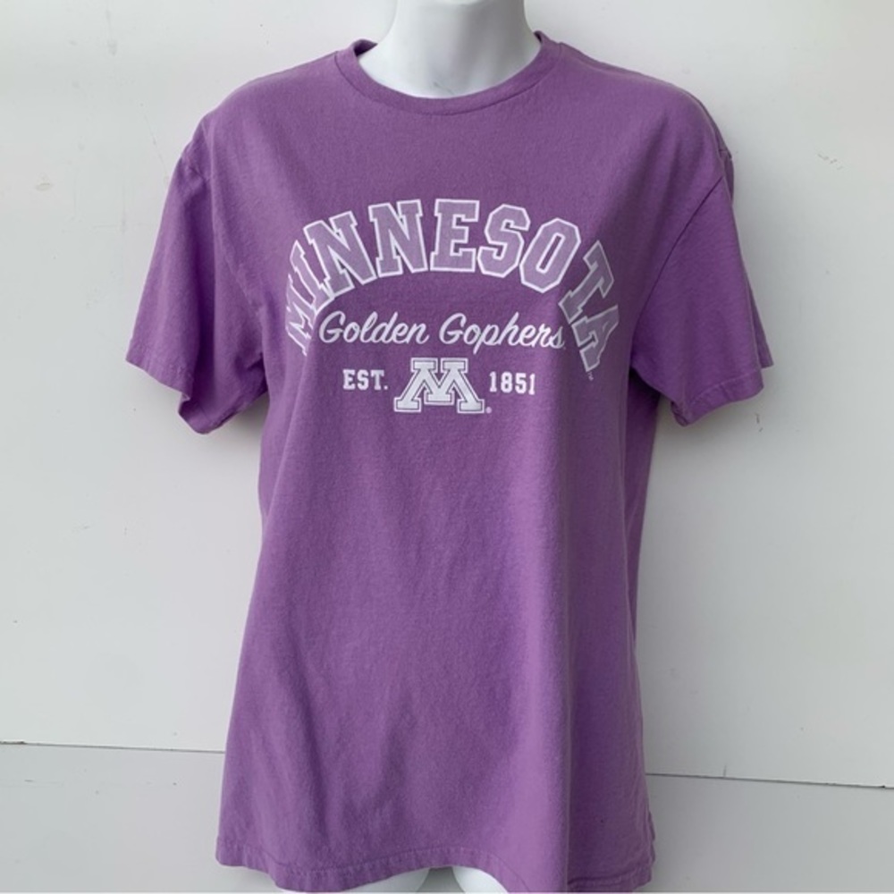 Minnesota Golden Gophers women’s short sleeve‎ tee in lavender.  Best fans of MN